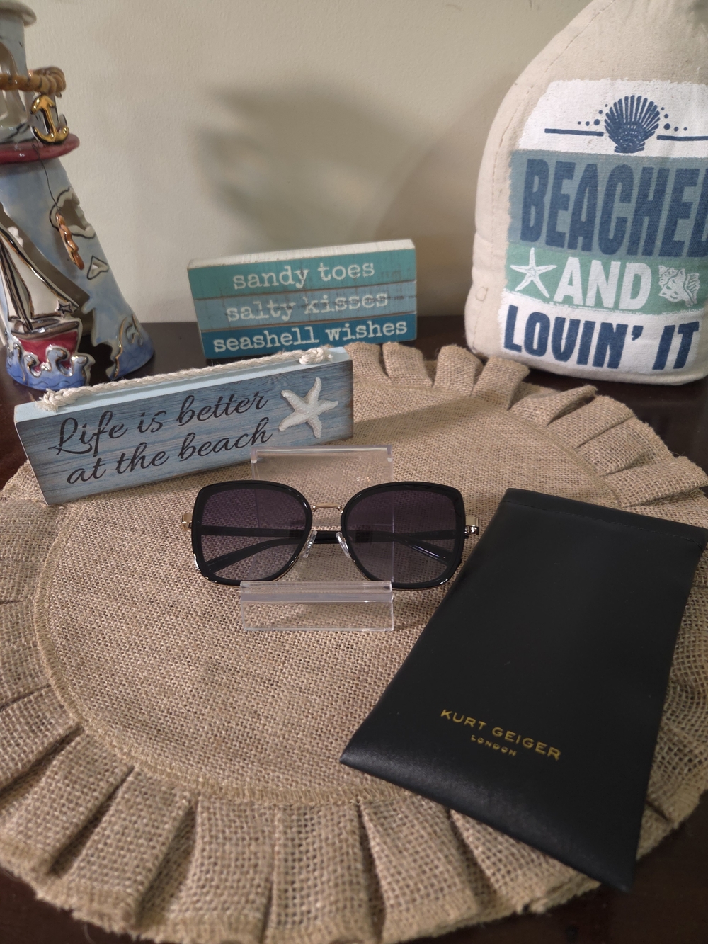 NWOT Kurt Geiger Black Frame Sunglasses In Case